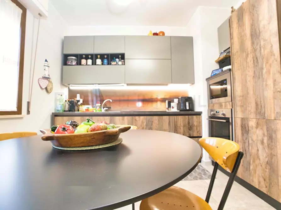 Immagine 14 di Appartamento in vendita  a Piombino