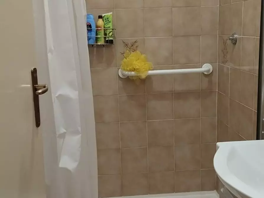 Immagine 4 di Appartamento in vendita  a Pisa