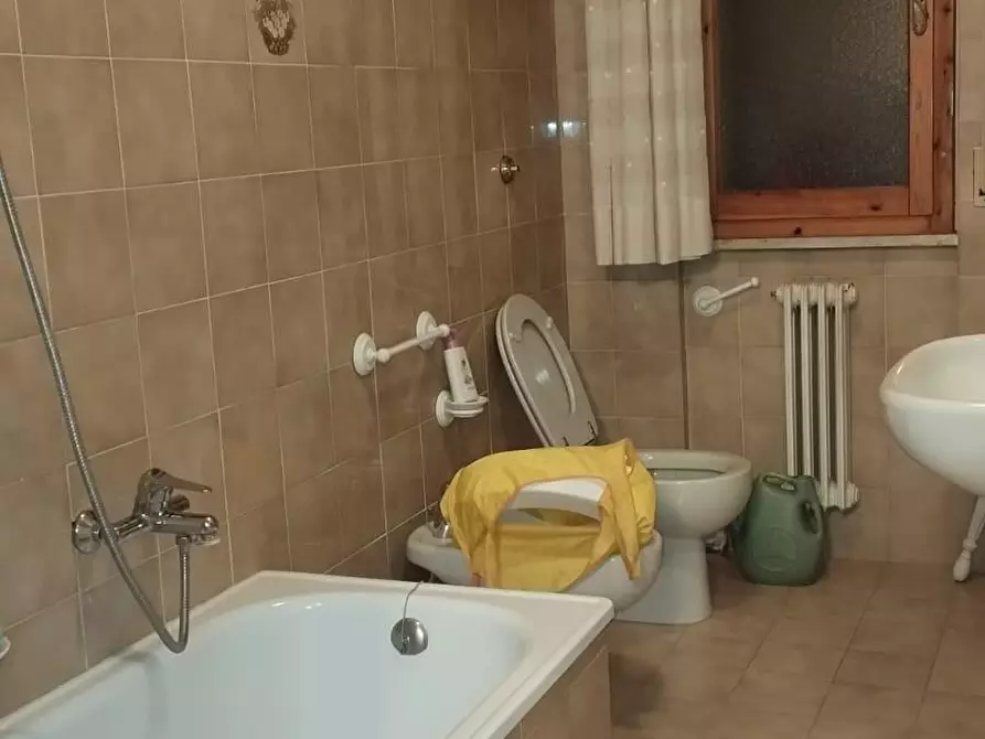 Immagine 2 di Appartamento in vendita  a Pisa