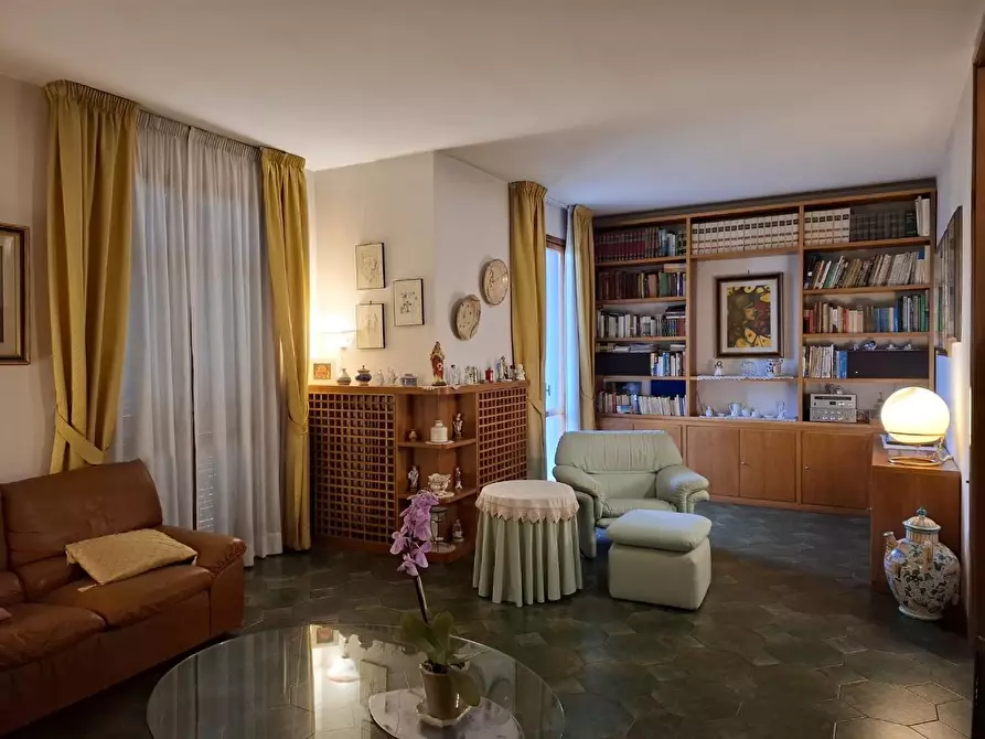 Immagine 1 di Casa bifamiliare in vendita  a Montelupo Fiorentino