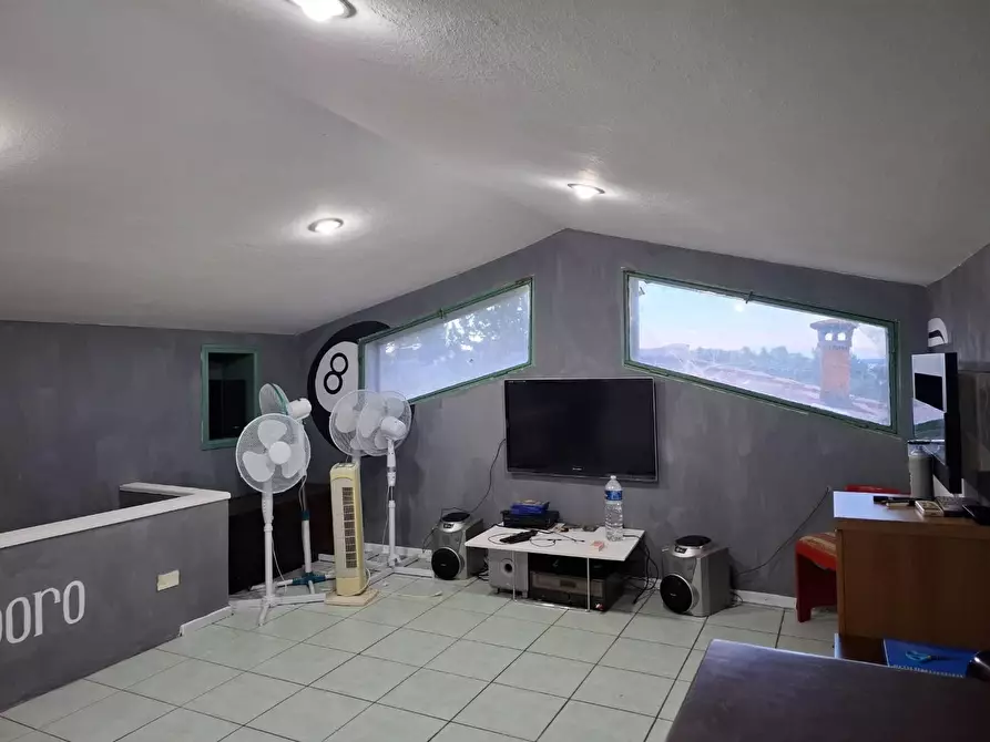 Immagine 10 di Villa in vendita  a San Miniato