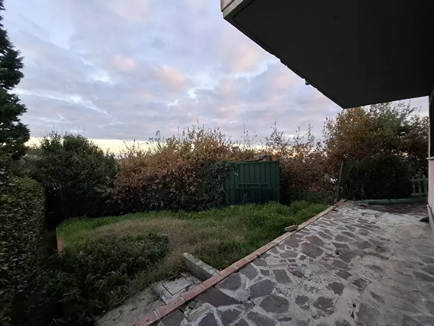 Immagine 2 di Villa in vendita  a San Miniato