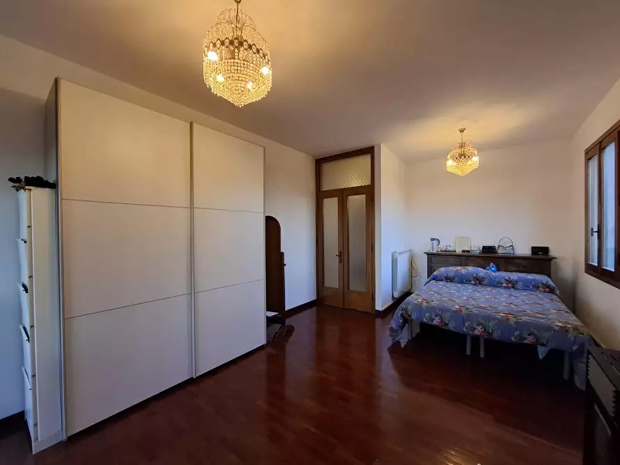 Immagine 33 di Villa in vendita  a San Miniato