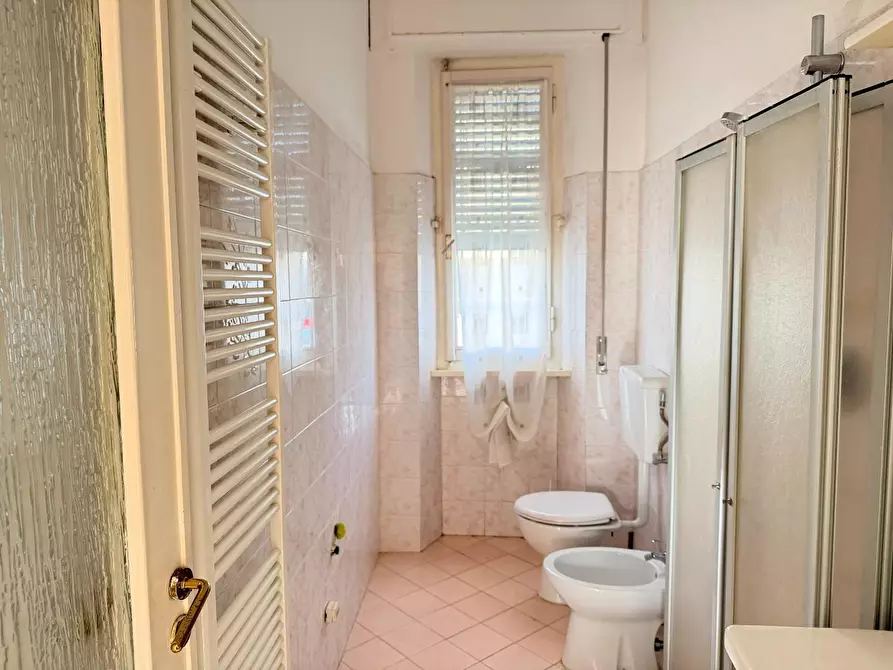 Immagine 11 di Appartamento in vendita  a Cascina