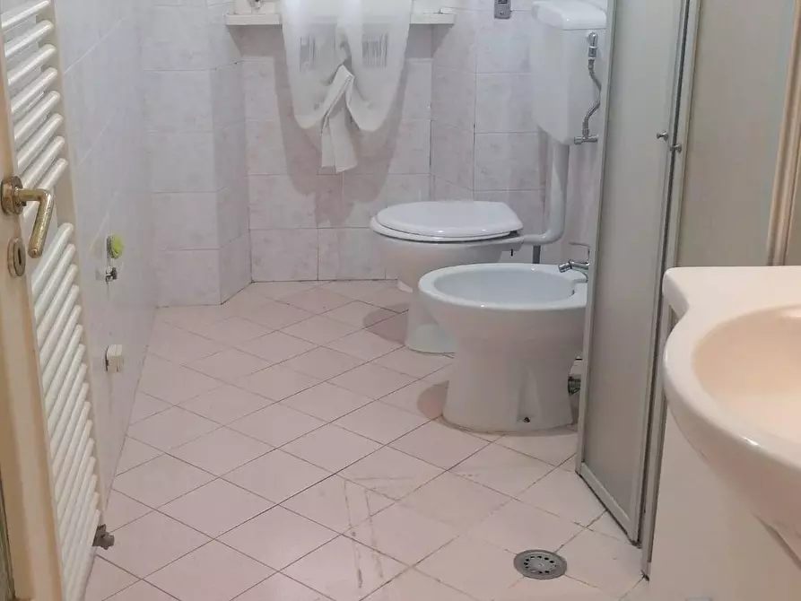 Immagine 8 di Appartamento in vendita  a Cascina