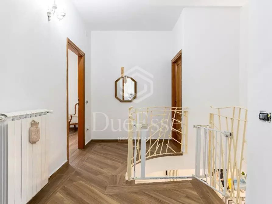 Immagine 26 di Villa in vendita  a Santa Maria A Monte