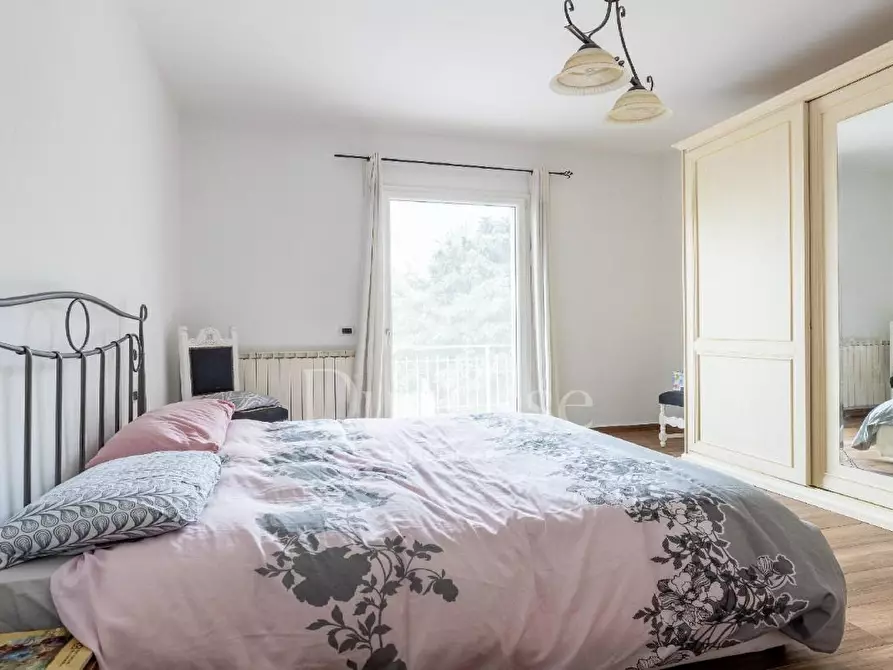 Immagine 23 di Villa in vendita  a Santa Maria A Monte