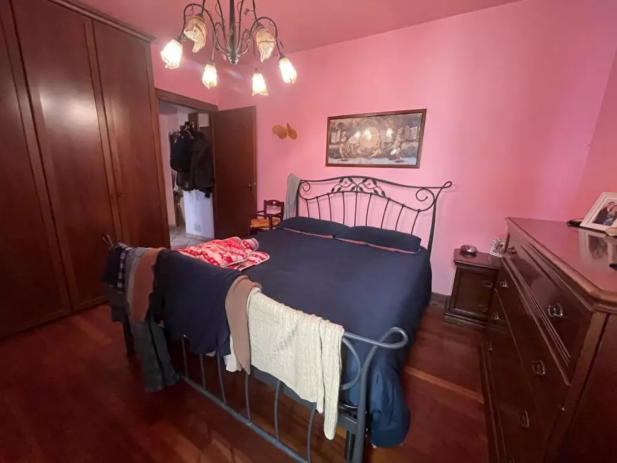 Immagine 13 di Porzione di casa in vendita  a Carrara