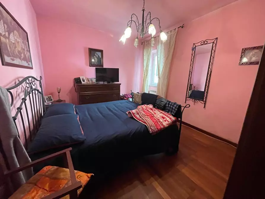 Immagine 15 di Porzione di casa in vendita  a Carrara