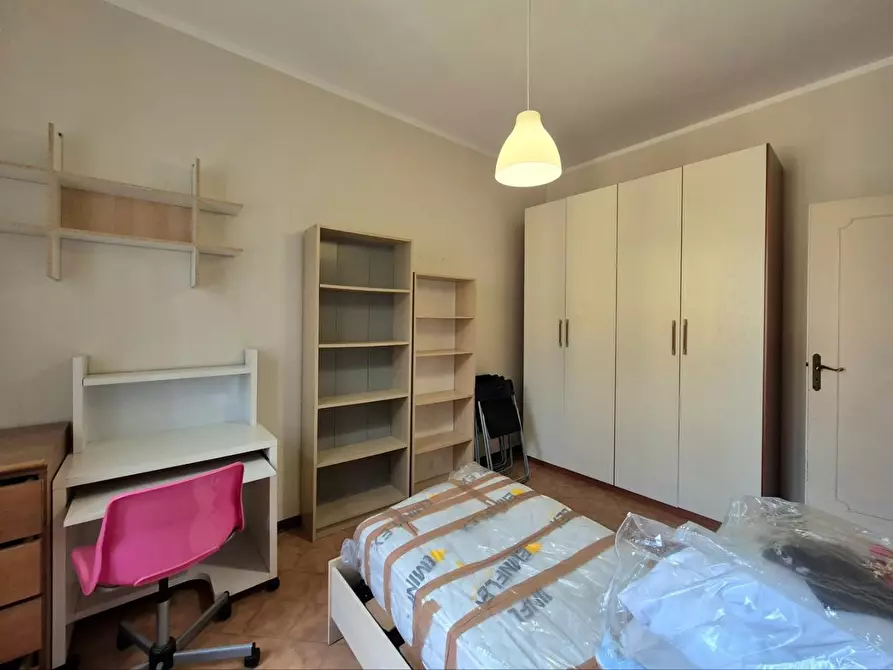 Immagine 17 di Appartamento in vendita  a Lucca