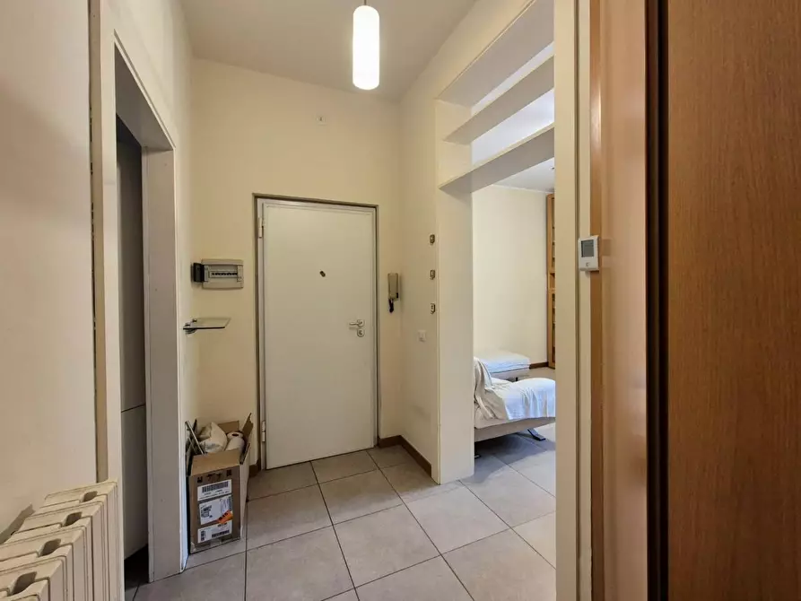 Immagine 7 di Appartamento in vendita  a Lucca