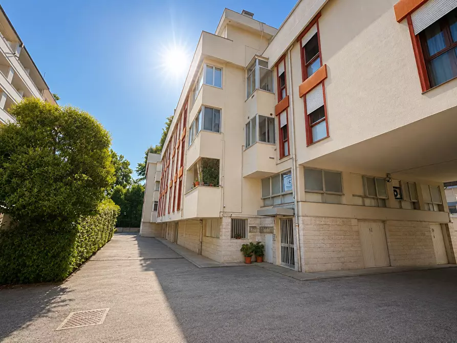Immagine 1 di Appartamento in vendita  a Pontedera