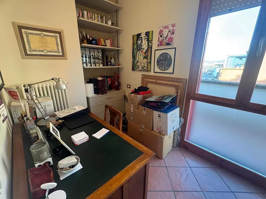 Immagine 6 di Appartamento in vendita  a Pontedera