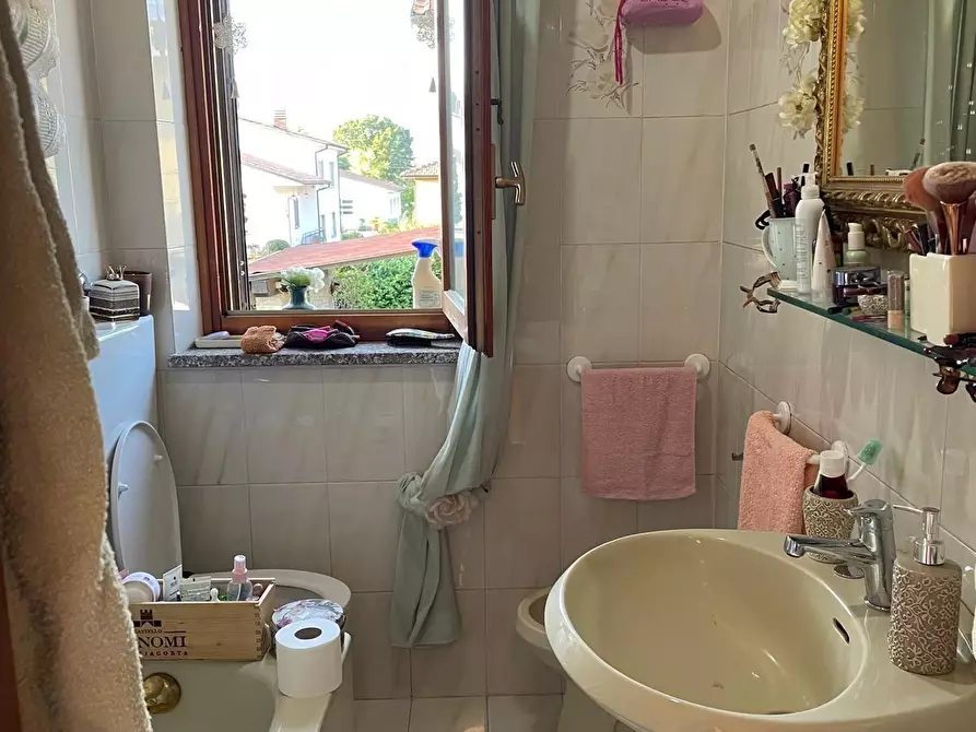 Immagine 15 di Terratetto in vendita  a Lucca