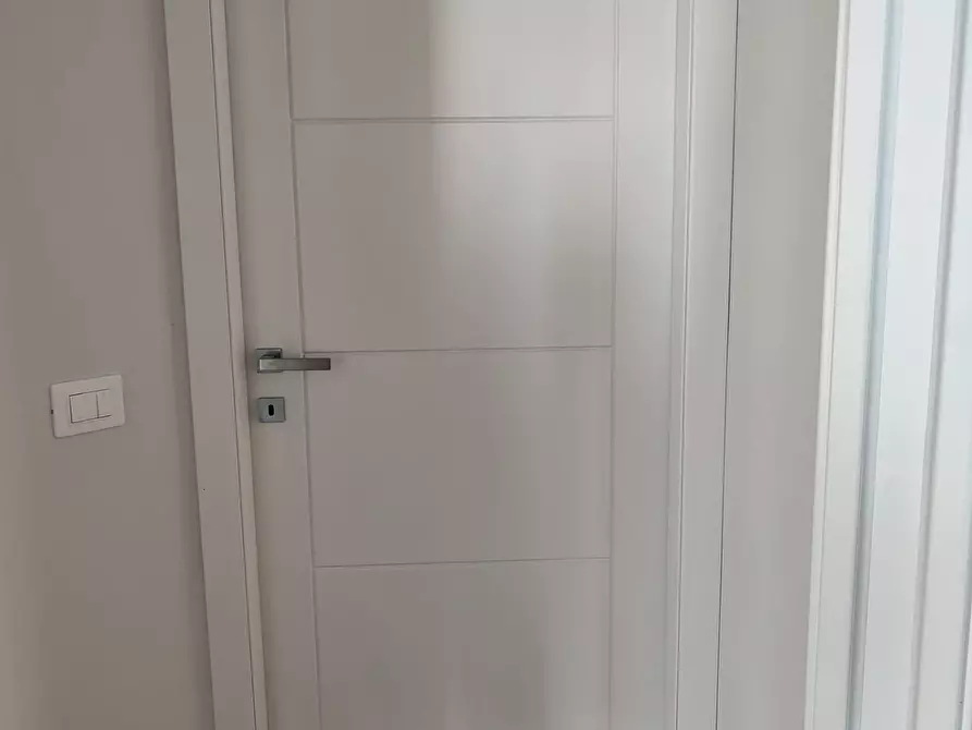 Immagine 8 di Appartamento in vendita  a Livorno