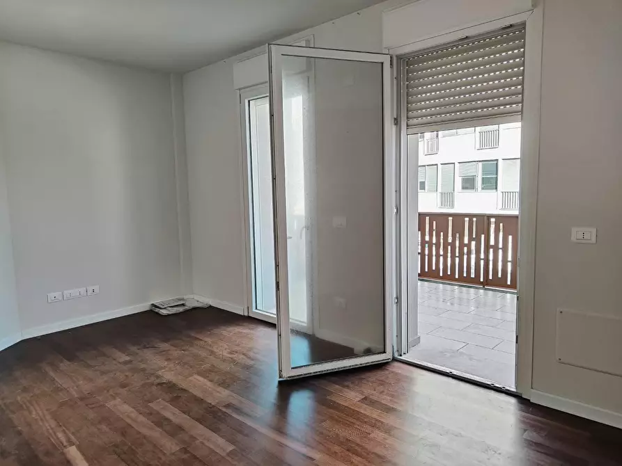 Immagine 1 di Appartamento in vendita  a Livorno