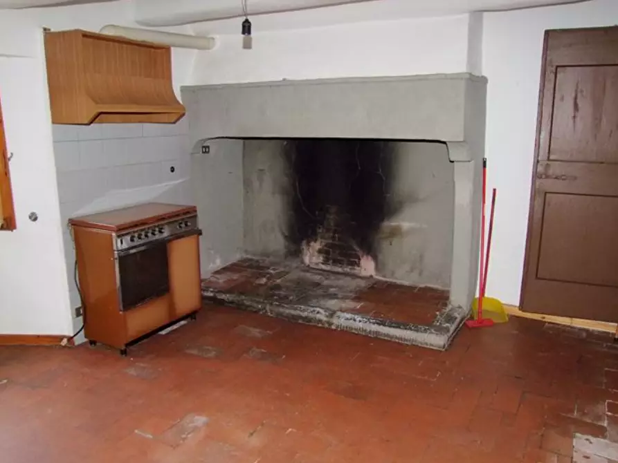 Immagine 4 di Villa in vendita  a Londa