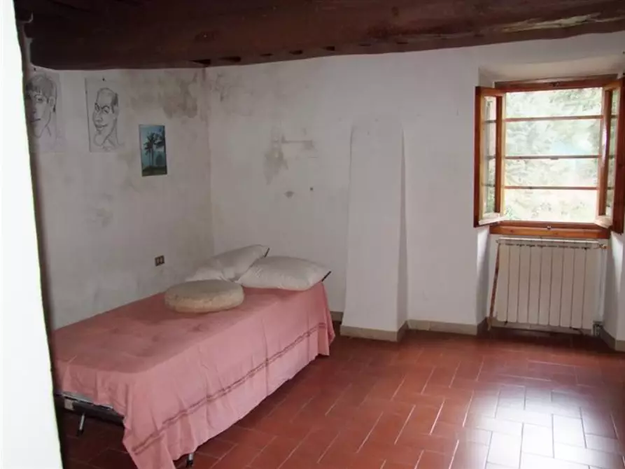 Immagine 5 di Villa in vendita  a Londa