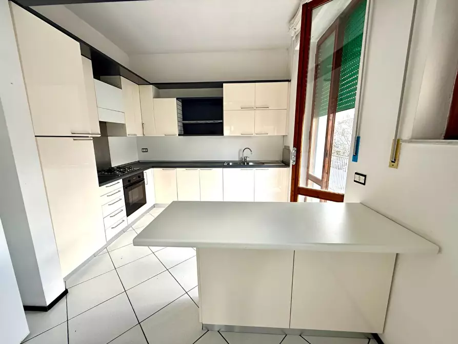 Immagine 5 di Appartamento in affitto  a Ponsacco