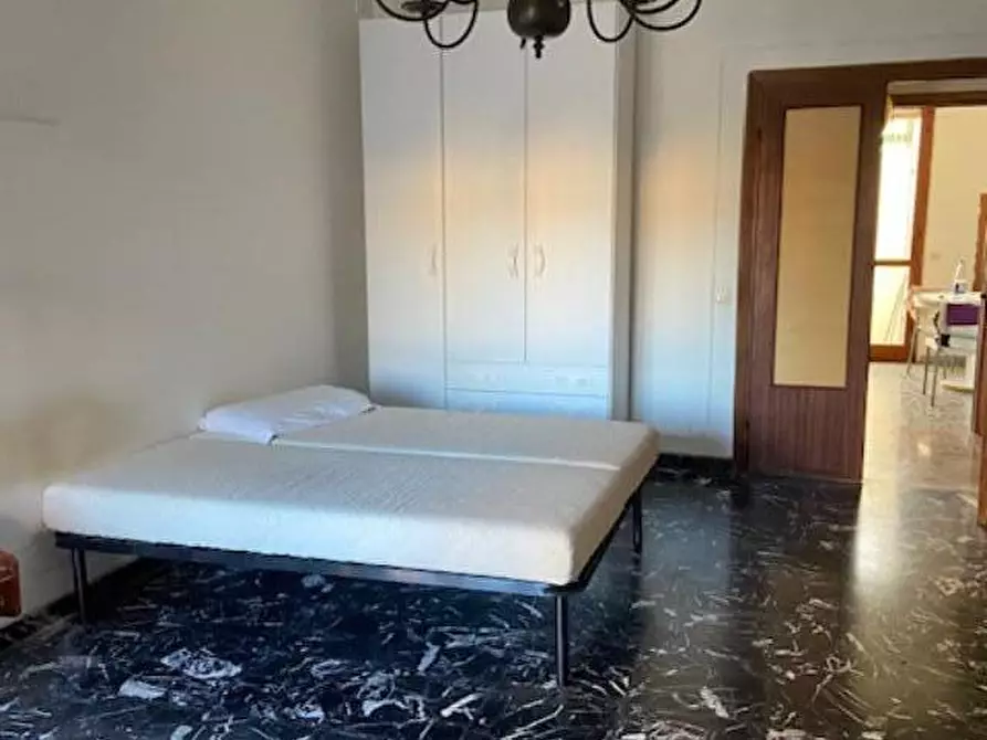 Immagine 2 di Appartamento in vendita  a Pisa