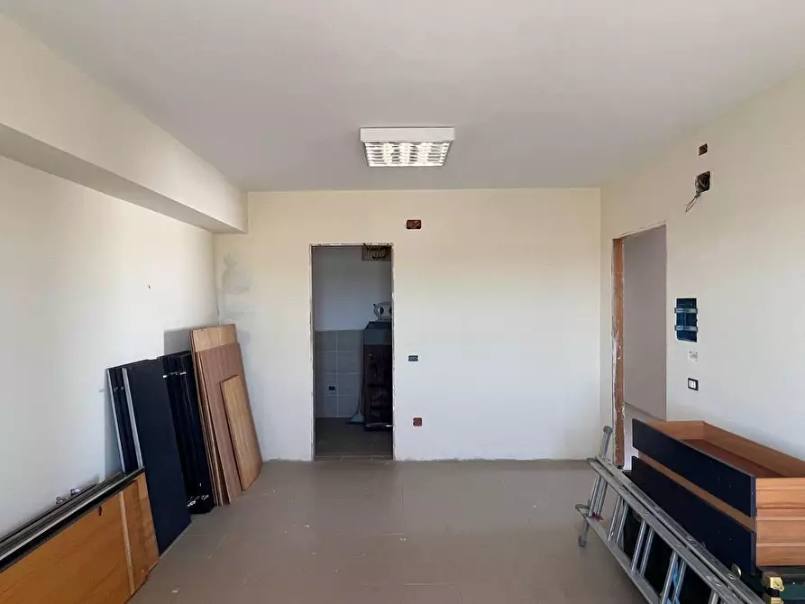 Immagine 26 di Ufficio in vendita  a Pisa