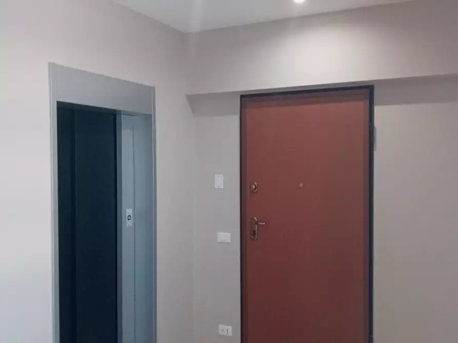 Immagine 1 di Ufficio in vendita  a Pisa