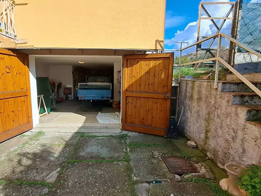 Immagine 17 di Appartamento in vendita  a Rosignano Marittimo