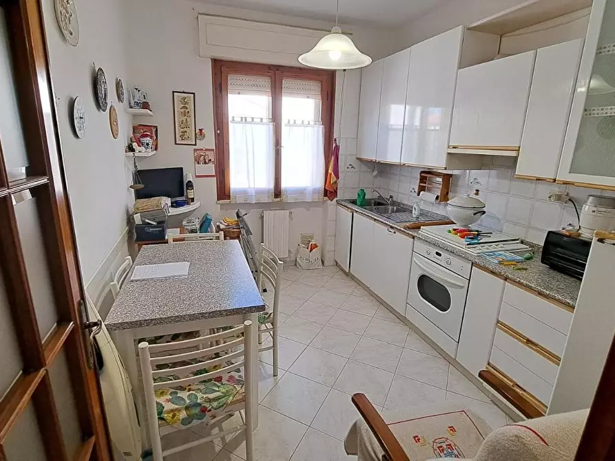 Immagine 5 di Appartamento in vendita  a Rosignano Marittimo