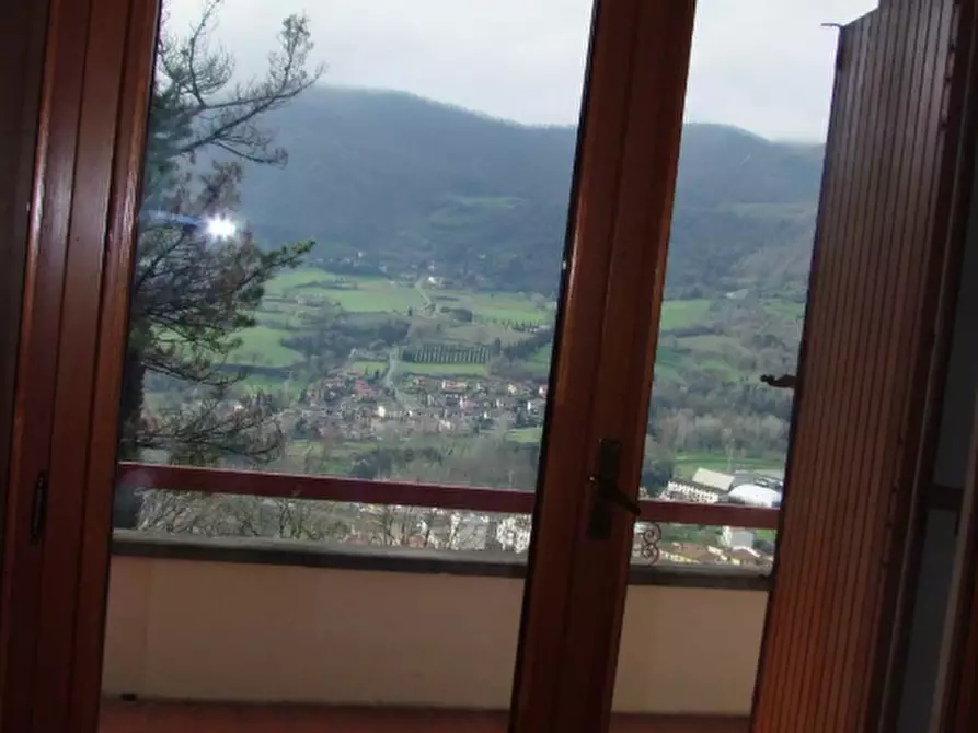 Immagine 16 di Villa in vendita  a Dicomano