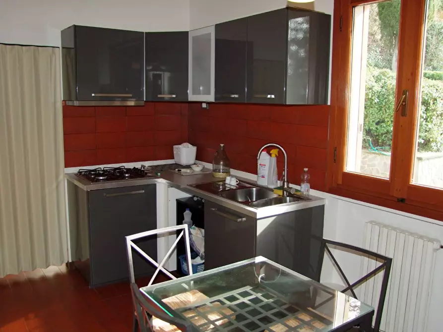 Immagine 8 di Villa in vendita  a Dicomano