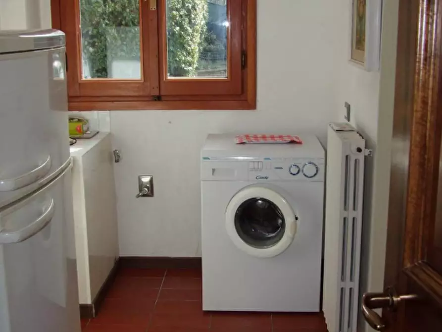 Immagine 5 di Villa in vendita  a Dicomano