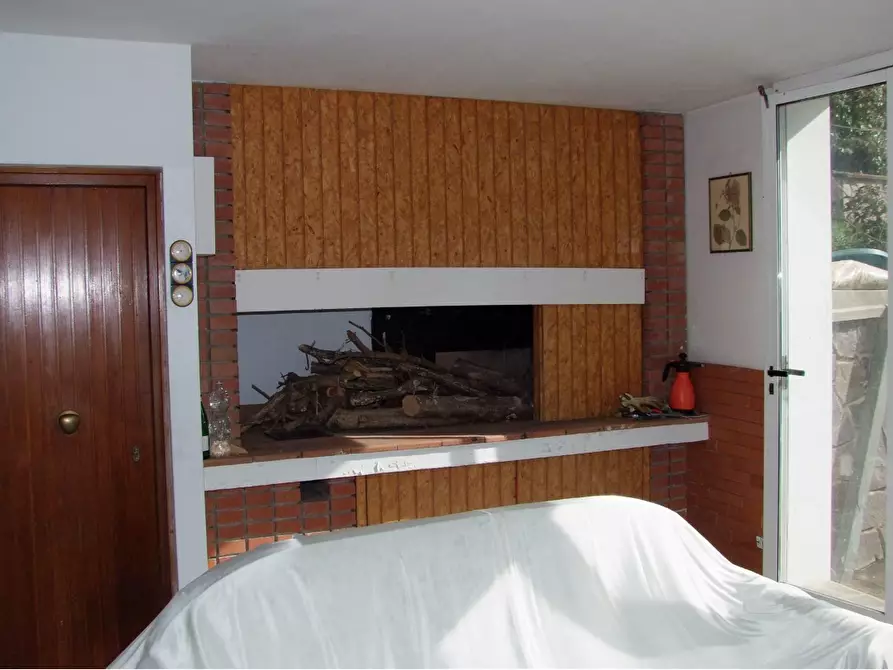 Immagine 41 di Villa in vendita  a Dicomano