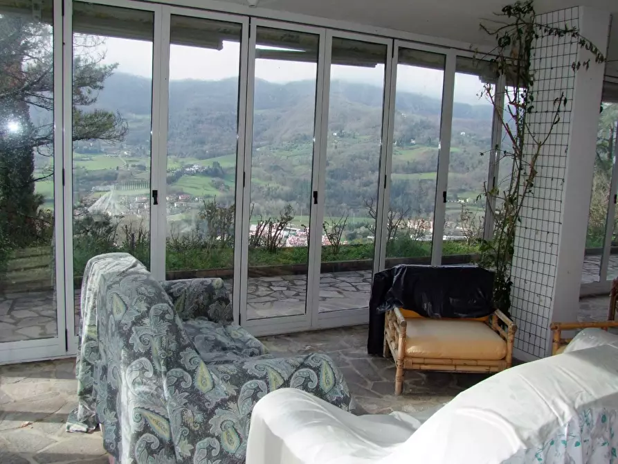 Immagine 34 di Villa in vendita  a Dicomano