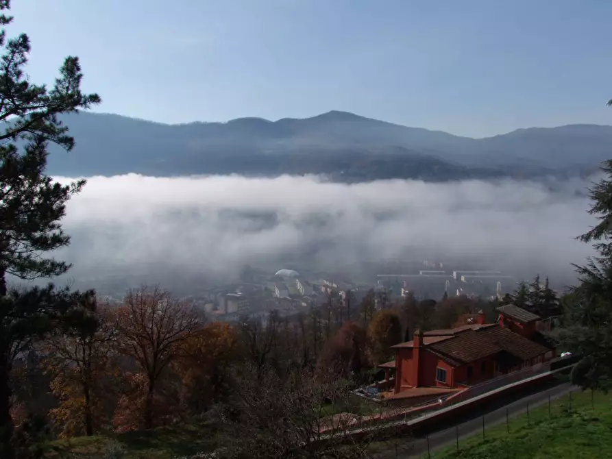 Immagine 3 di Villa in vendita  a Dicomano