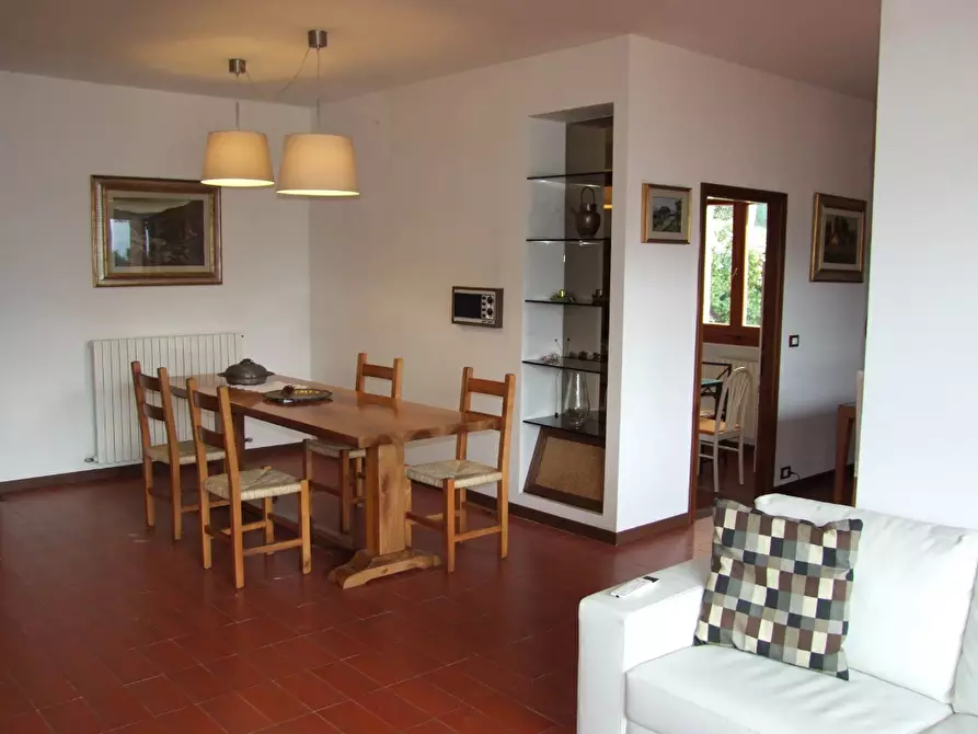 Immagine 14 di Villa in vendita  a Dicomano