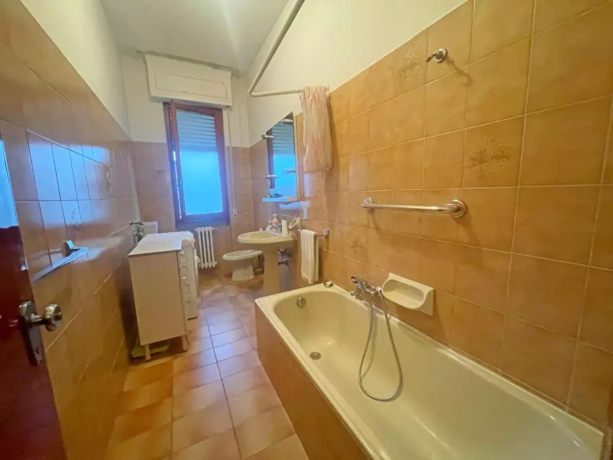 Immagine 6 di Appartamento in vendita  a Poggibonsi