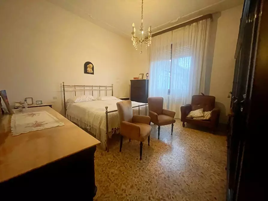 Immagine 5 di Appartamento in vendita  a Poggibonsi