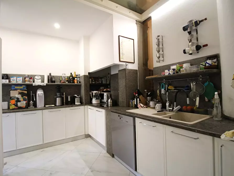 Immagine 4 di Appartamento in vendita  a Pisa