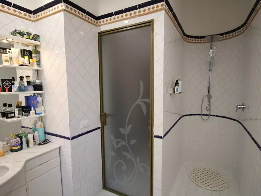 Immagine 12 di Appartamento in vendita  a Pisa