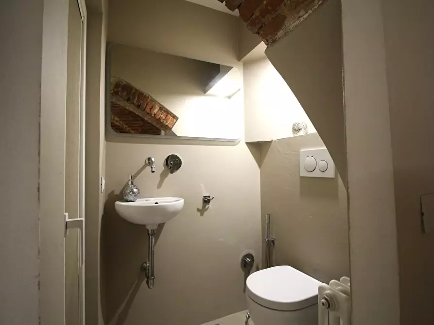 Immagine 2 di Appartamento in vendita  a Pisa