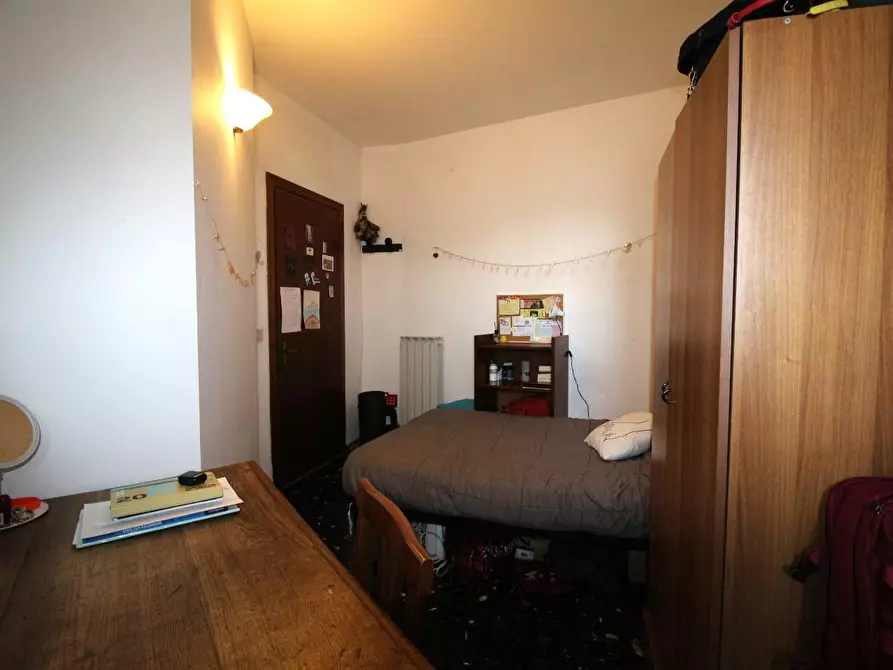 Immagine 12 di Appartamento in vendita  a Pisa