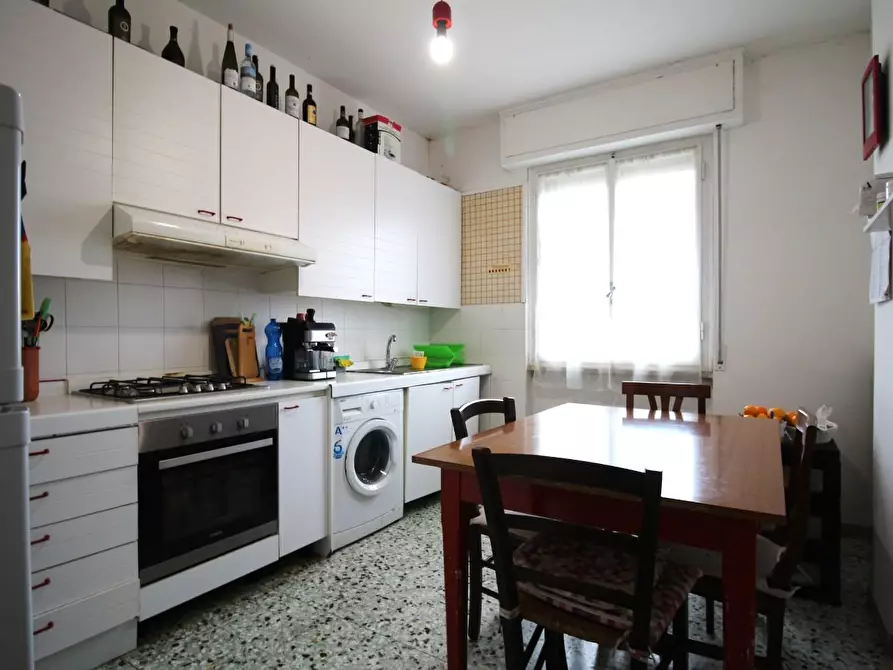 Immagine 10 di Appartamento in vendita  a Pisa