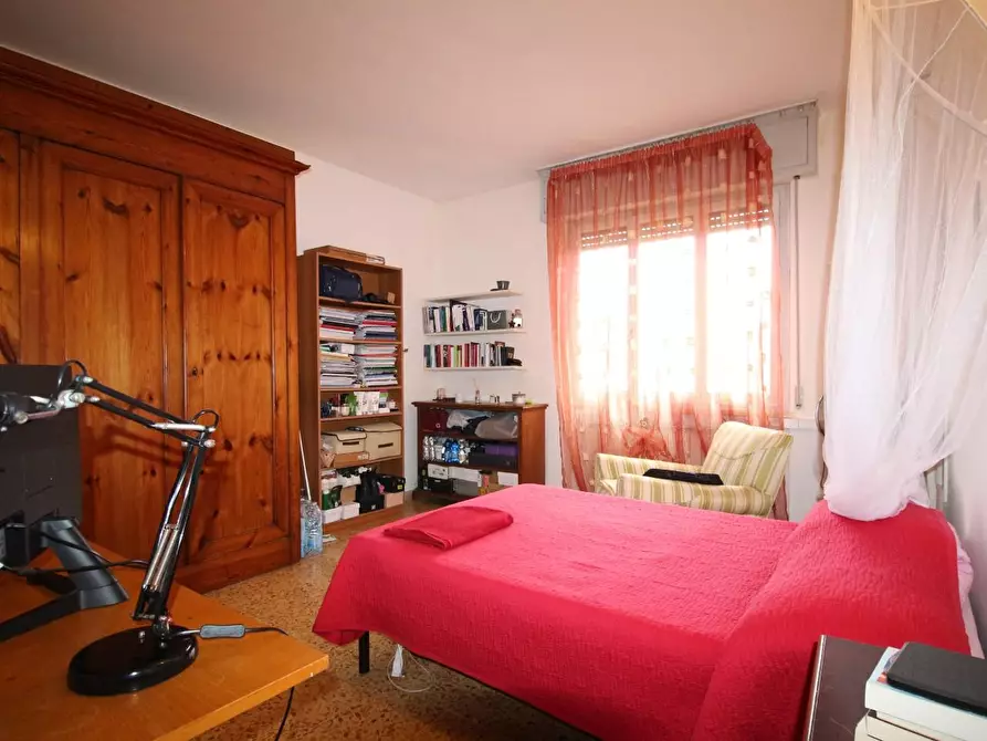 Immagine 8 di Appartamento in vendita  a Pisa