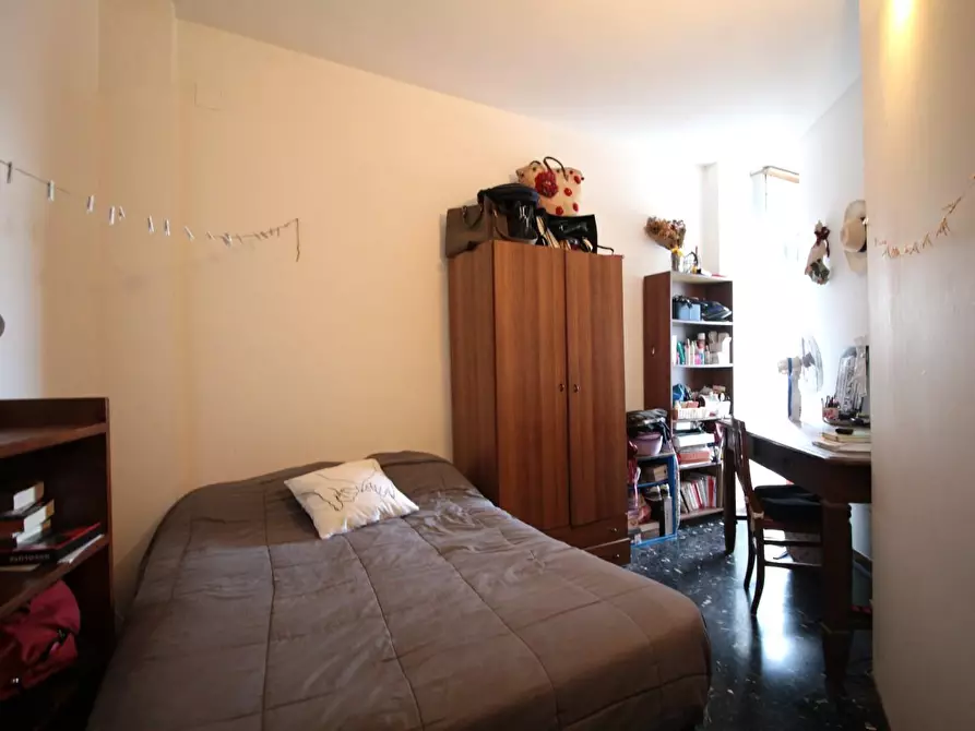 Immagine 13 di Appartamento in vendita  a Pisa