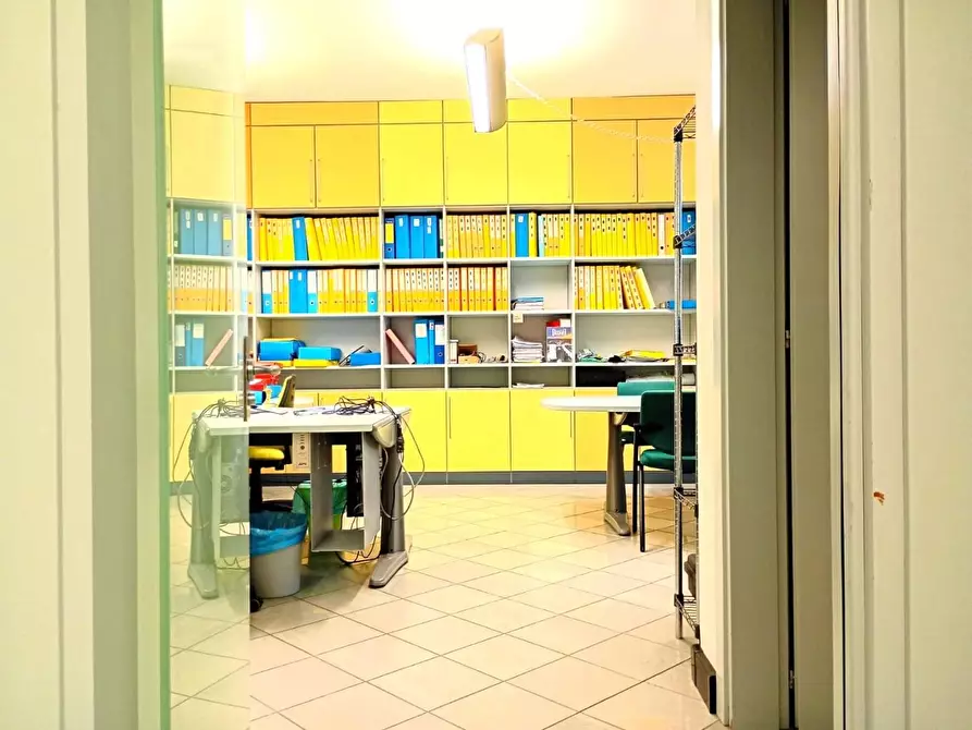 Immagine 6 di Ufficio in vendita  a San Miniato