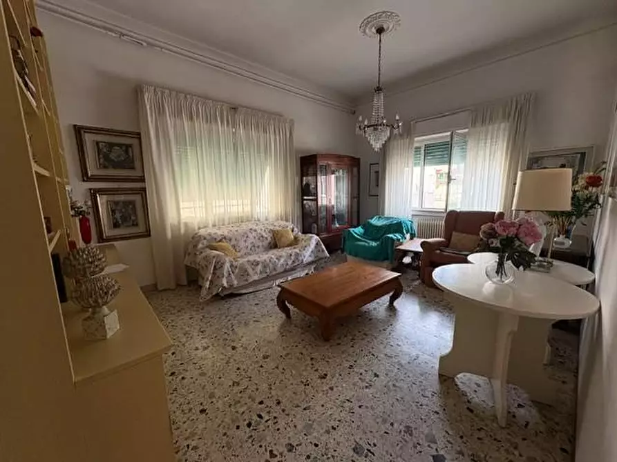 Immagine 7 di Appartamento in vendita  a Pontedera