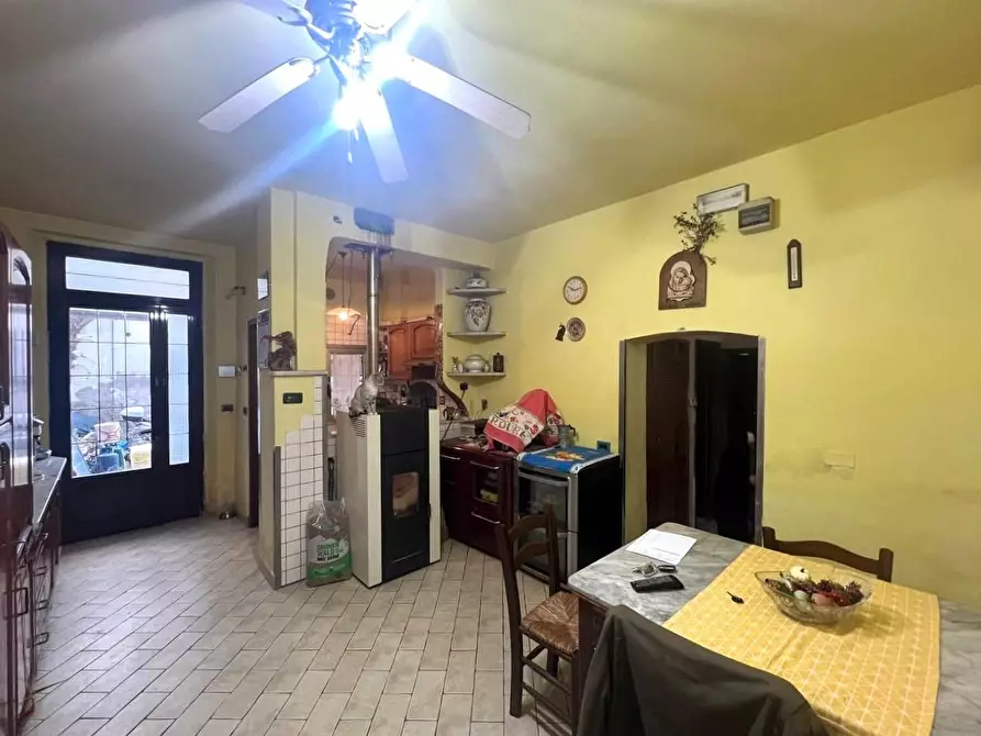 Immagine 7 di Appartamento in vendita  a Lucca