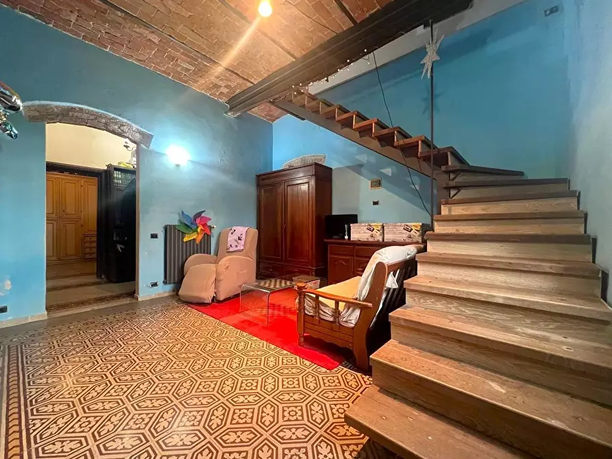 Immagine 1 di Appartamento in vendita  a Lucca