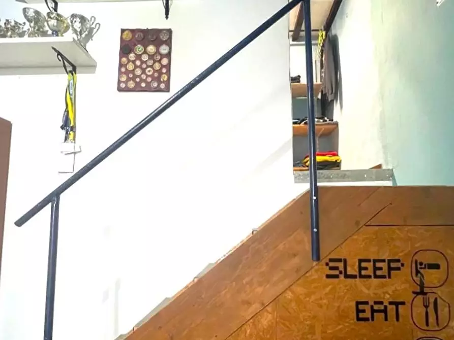 Immagine 20 di Appartamento in vendita  a Lucca