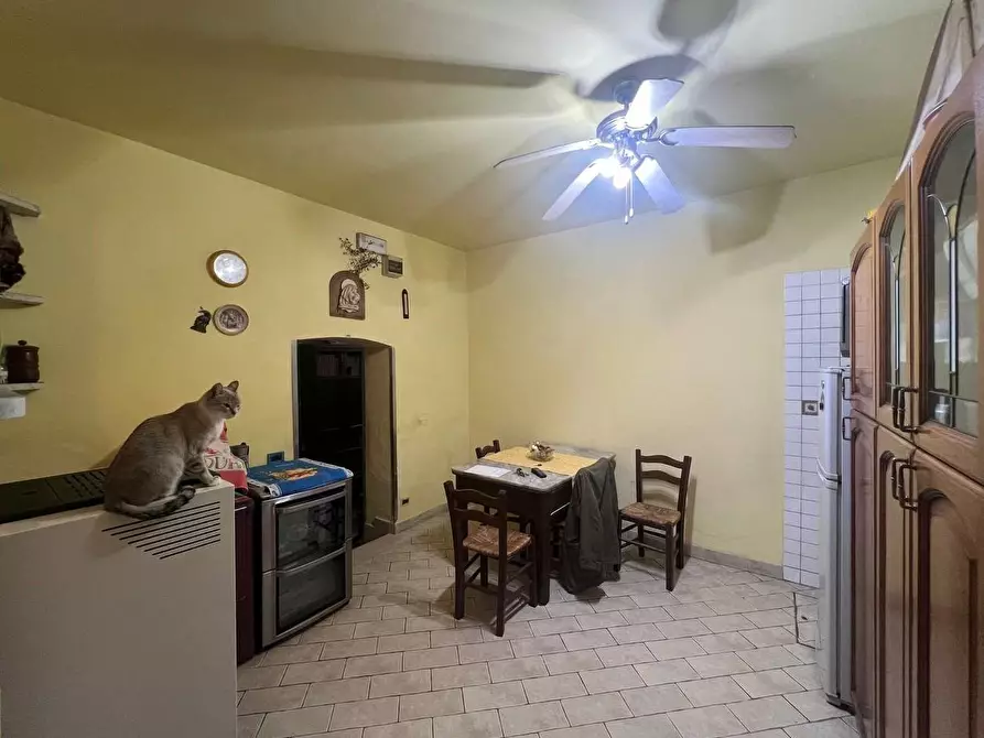 Immagine 8 di Appartamento in vendita  a Lucca